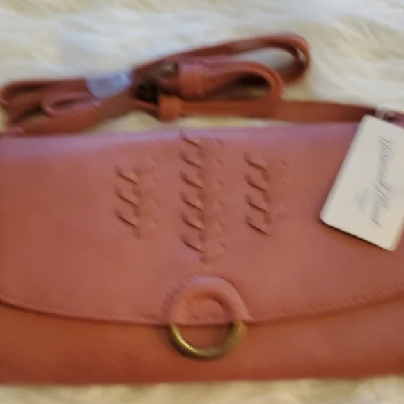 🍀New Universal Thread Pink Crossbody Bag - Picture 6 of 9